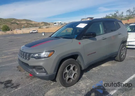 2022 Jeep Compass Trailhawk 4X4 z USA, uszkodzony, nr VIN 3C4NJDDB9NT165464